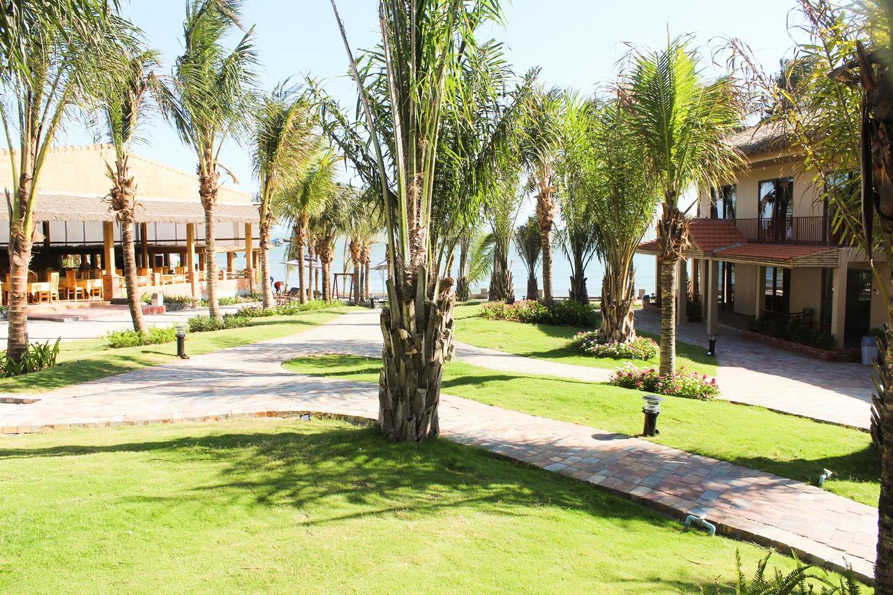 Eagles Beach Resort Παν Θιέτ Εξωτερικό φωτογραφία