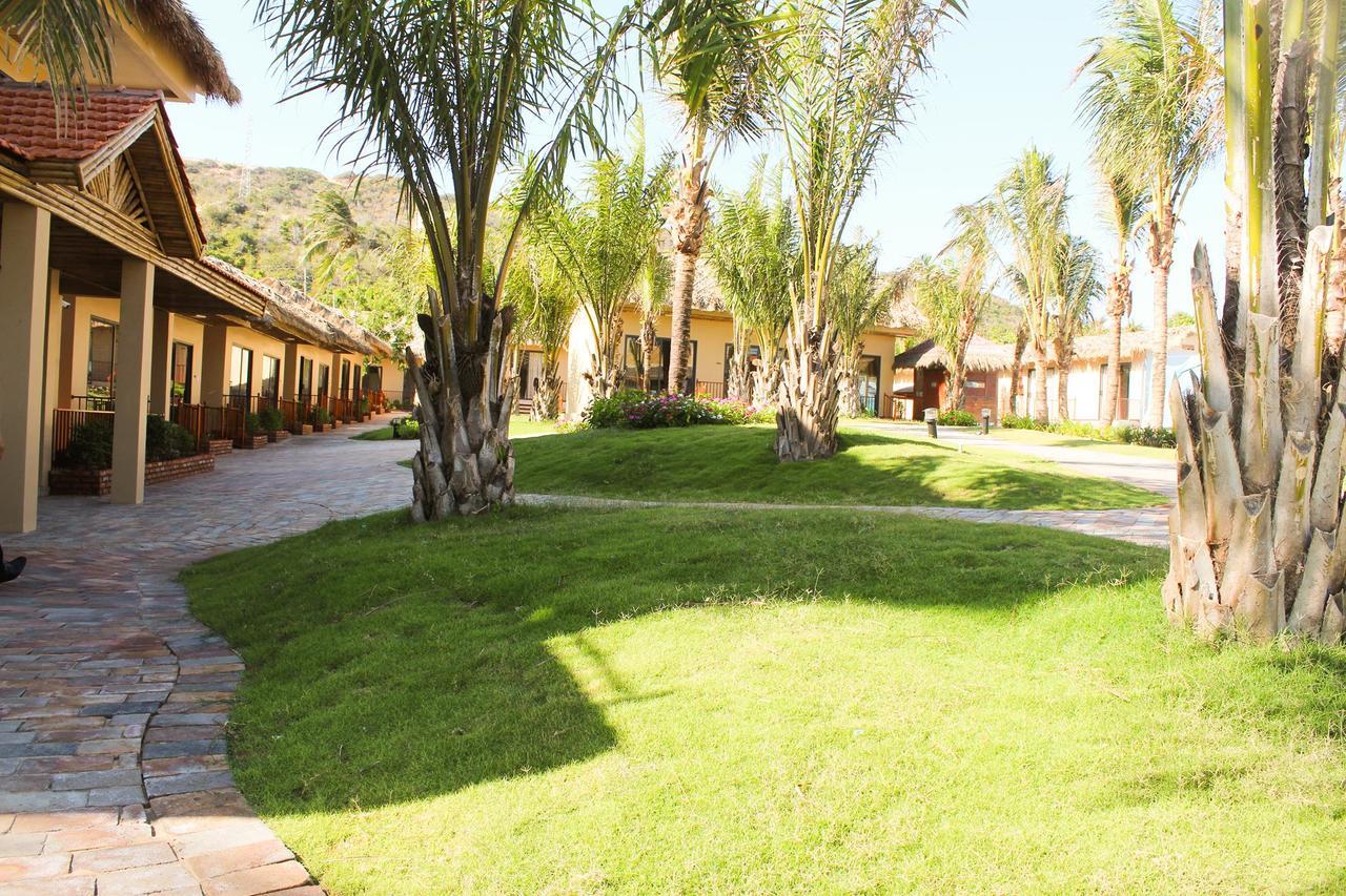 Eagles Beach Resort Παν Θιέτ Εξωτερικό φωτογραφία