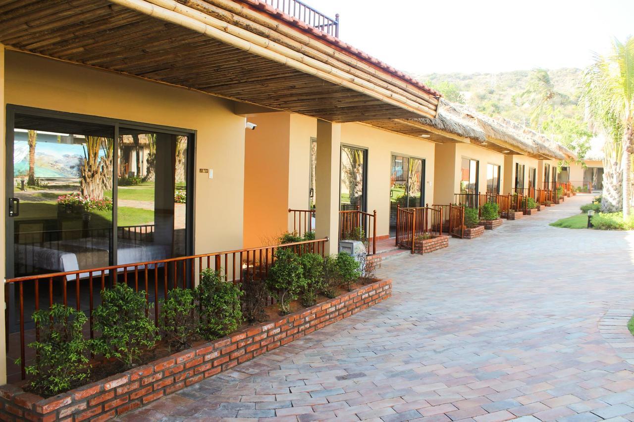 Eagles Beach Resort Παν Θιέτ Εξωτερικό φωτογραφία